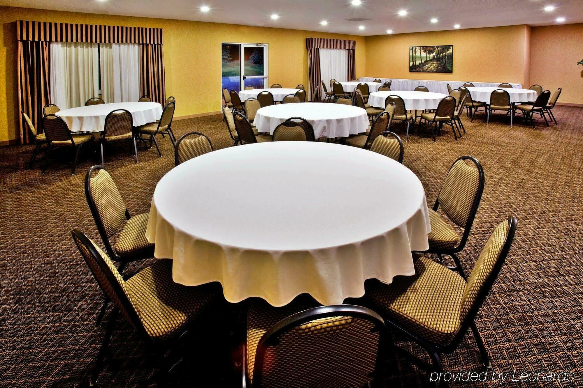 Holiday Inn Express Le Claire Riverfront-Davenport By Ihg Restoran gambar